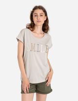 T-s&auml;rk - lisatud tikand - beezh