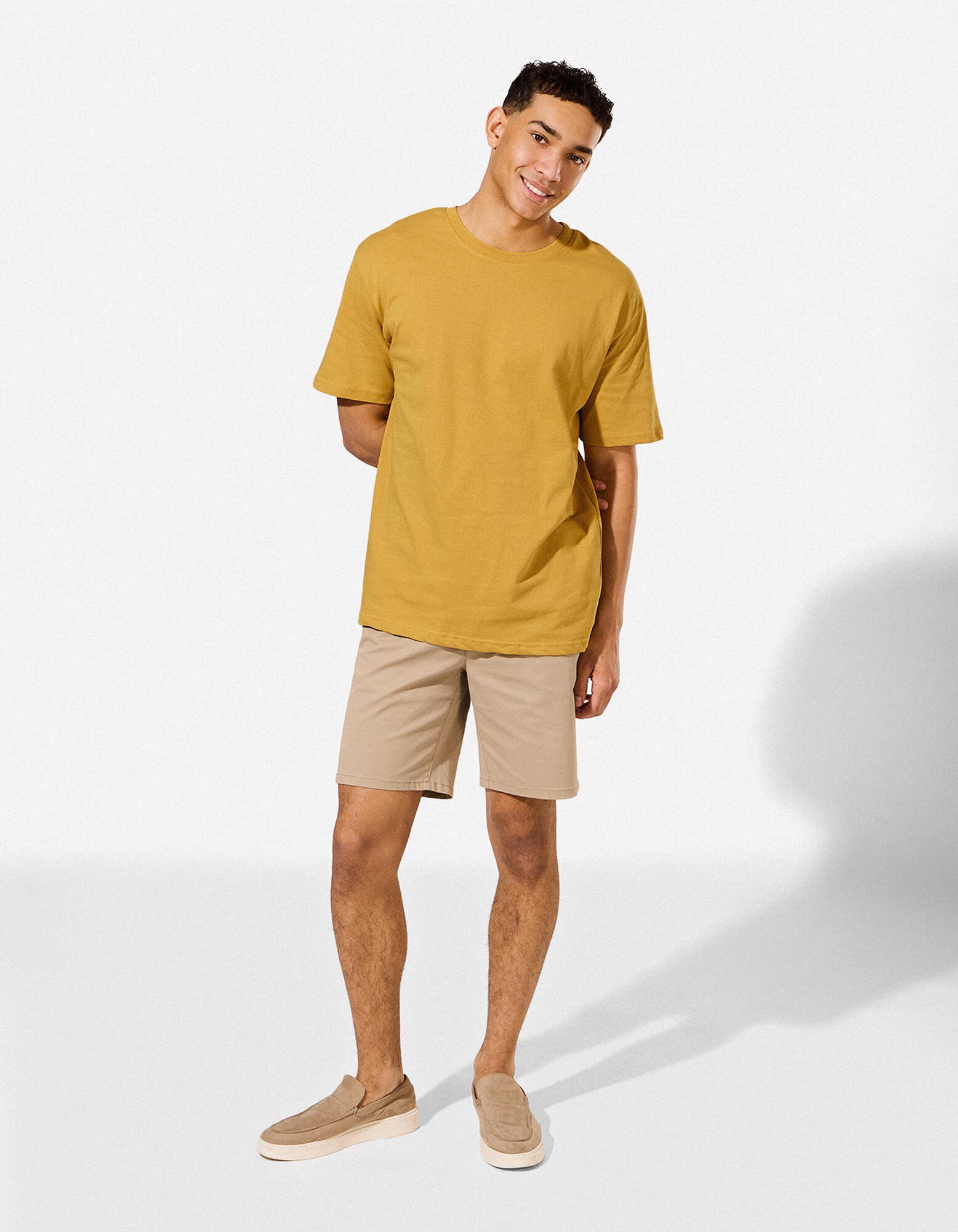 T-Shirt - Oversized Fit - Gelb