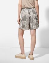 Šortky - Potisk po celé ploše - sv. zelena