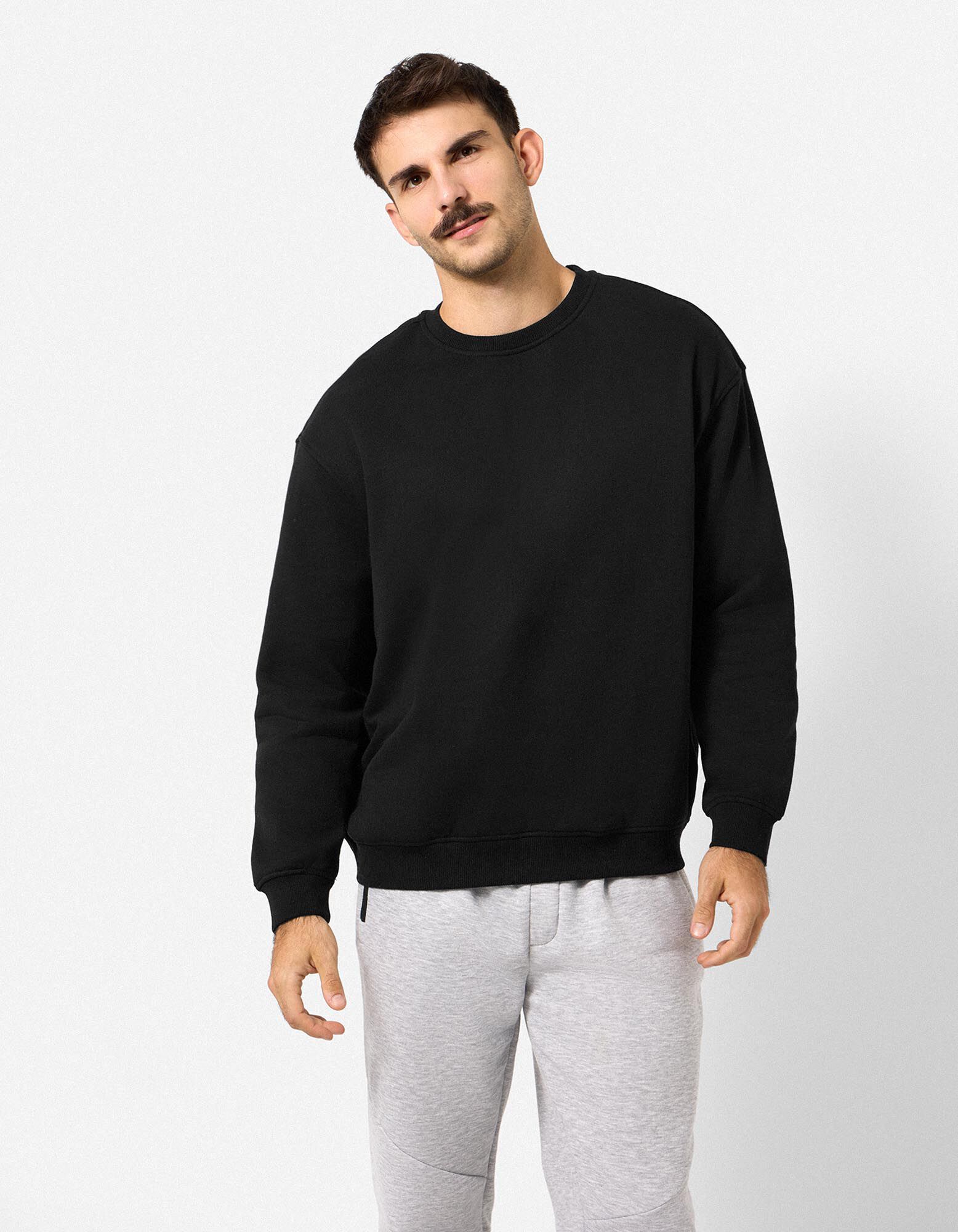 Sweat-shirt - Coupe oversize - noir