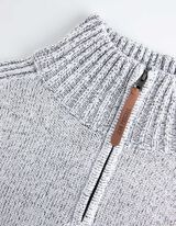 Troyer - Feliratos c&iacute;mk&eacute;vel - feher