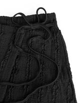 H&otilde;lmikseelik - Alusseelik - must