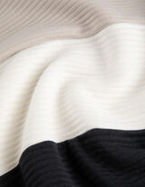 Džemper - svetlo-siva