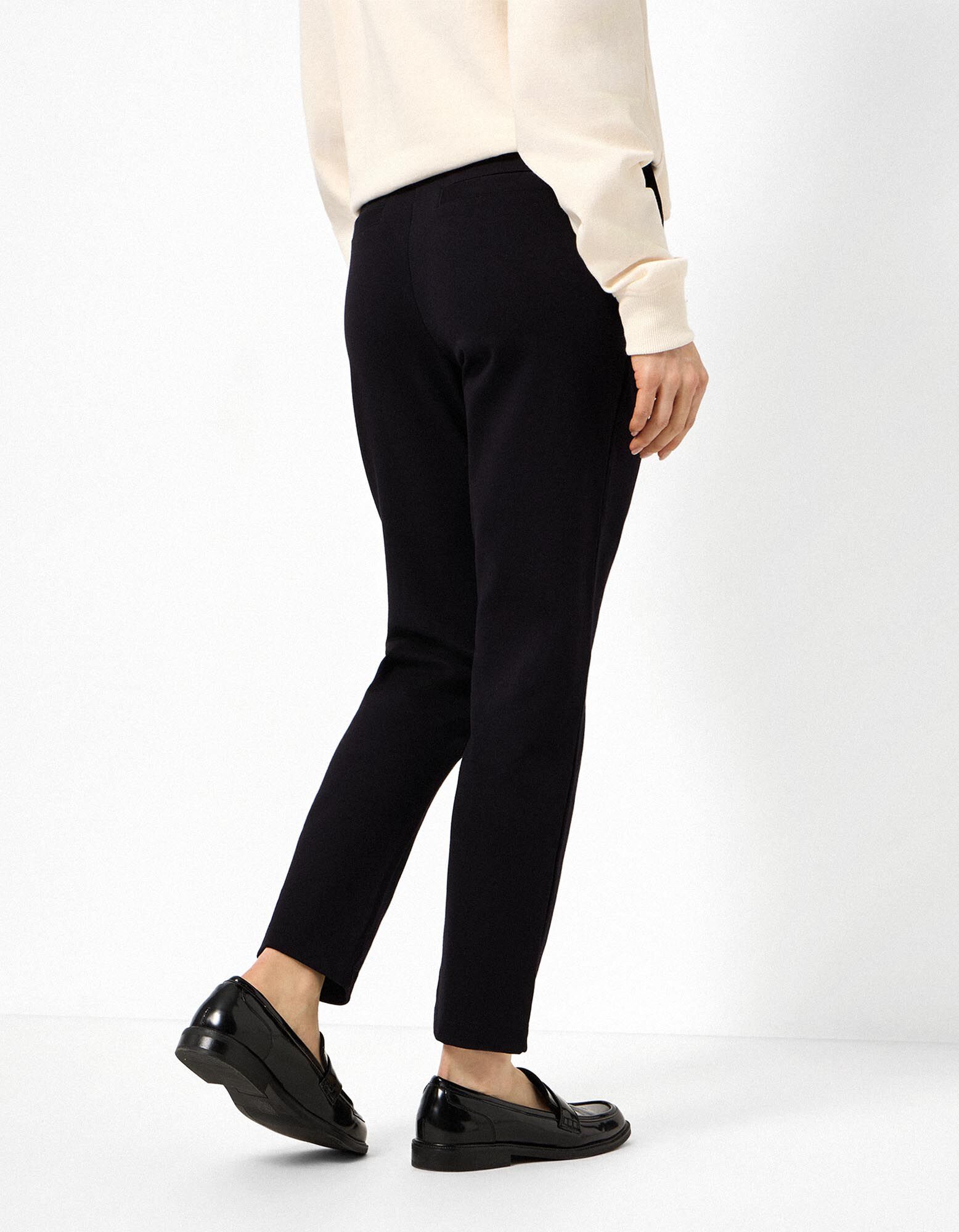 Jeans - Elastischer Bund - Schwarz