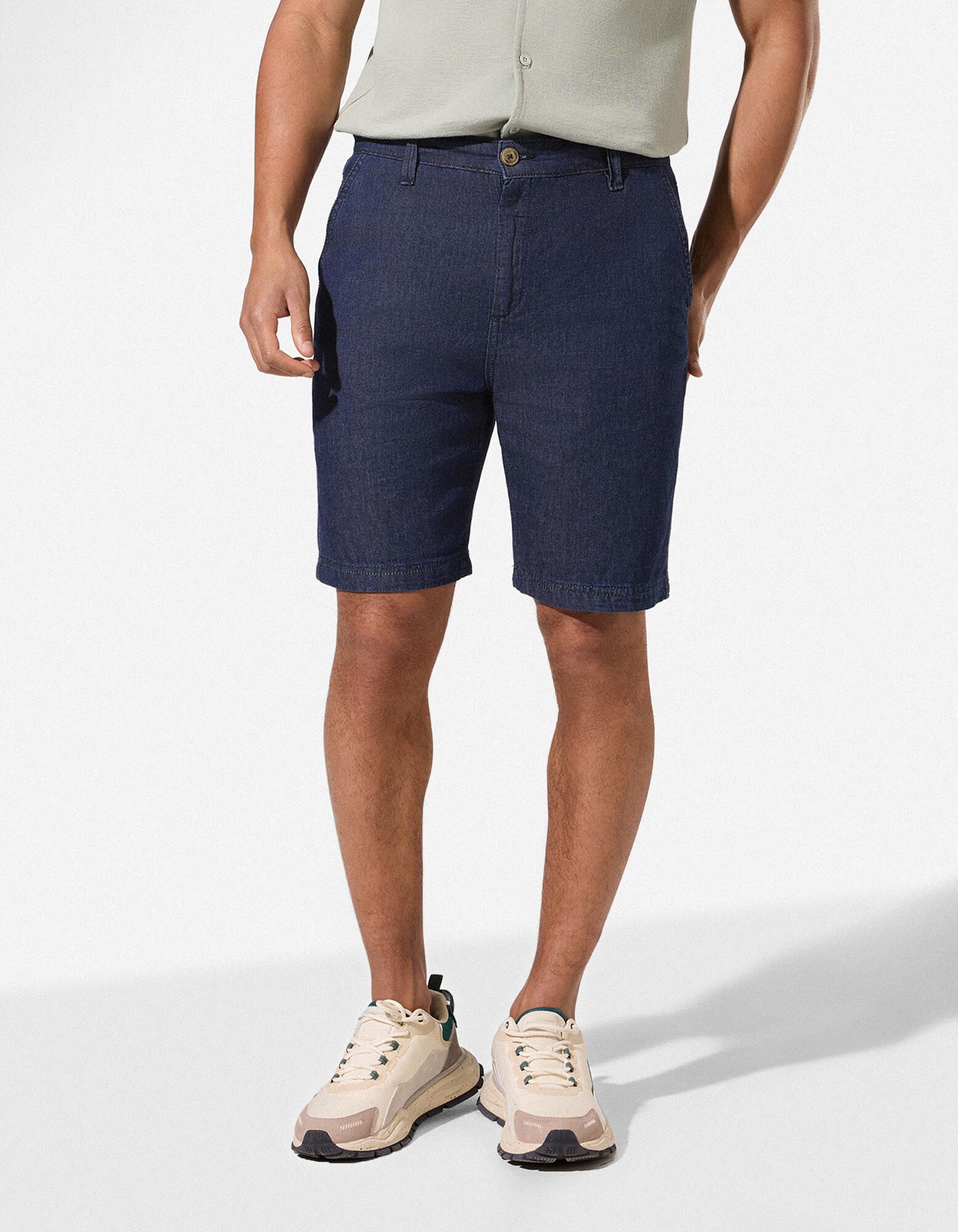 Short - Boutonnage - bleu fonc&eacute;