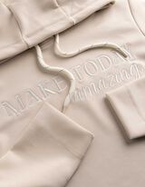 Pikkade varrukatega s&auml;rk - motiiv - valge