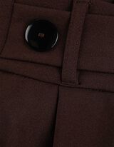 Kiulotai - tamsiai rudas