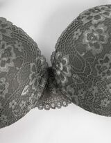 Push-up-rinnahoidja - Push-up-efekt - hall