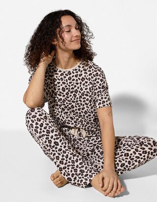 Pigiama completo (maglia + pantaloni) - Motivo leopardato - Beige