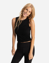 Kratka majica na bretele - slim model - crno