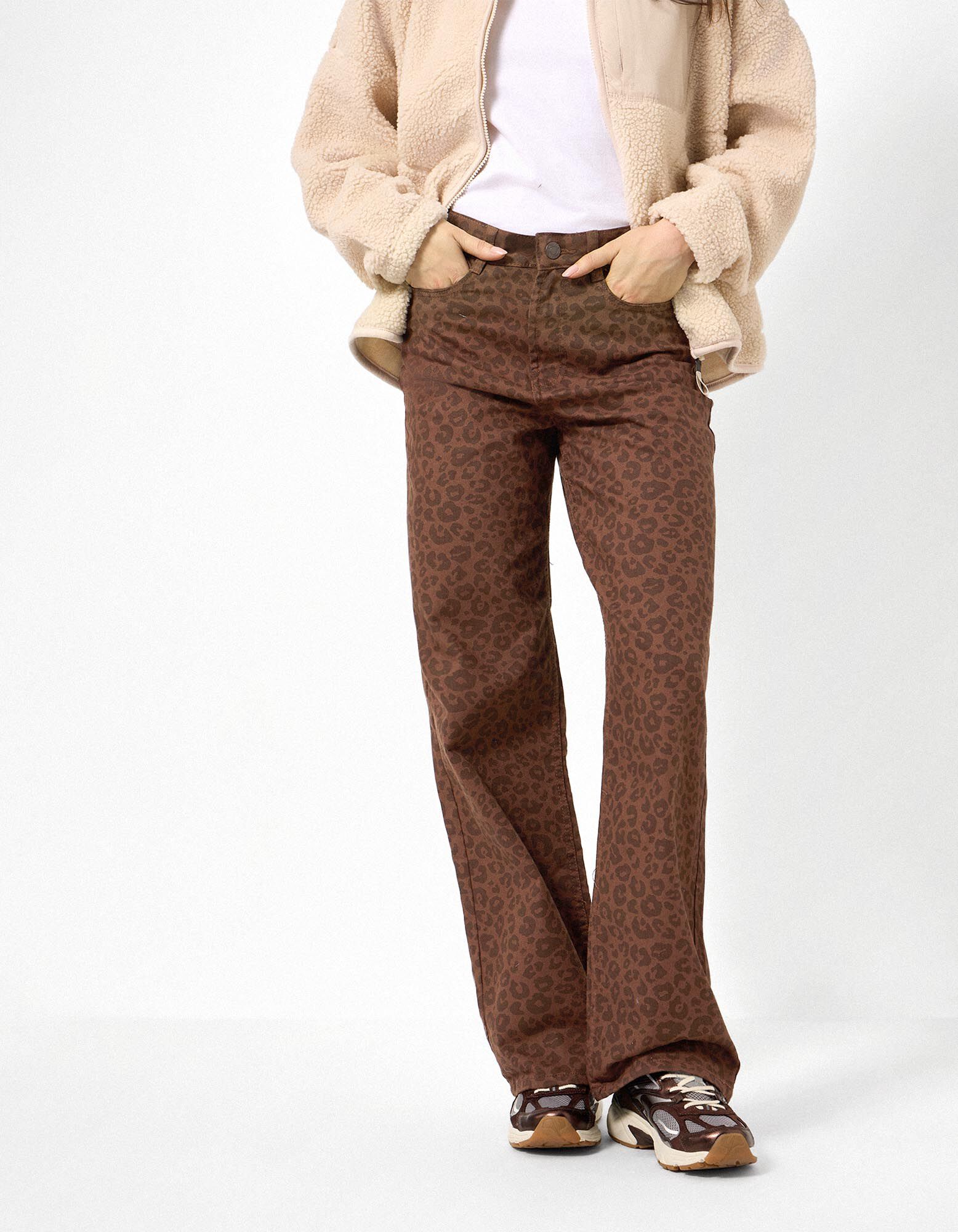 Jeans - Straight Fit - Braun