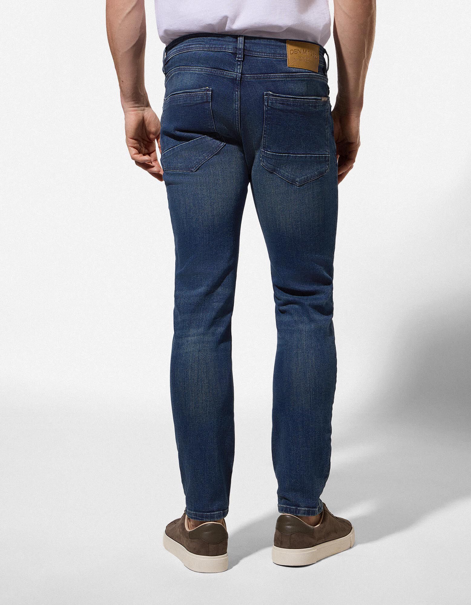 Dž&iacute;nsy - Slim Fit - Tmavomodr&aacute;