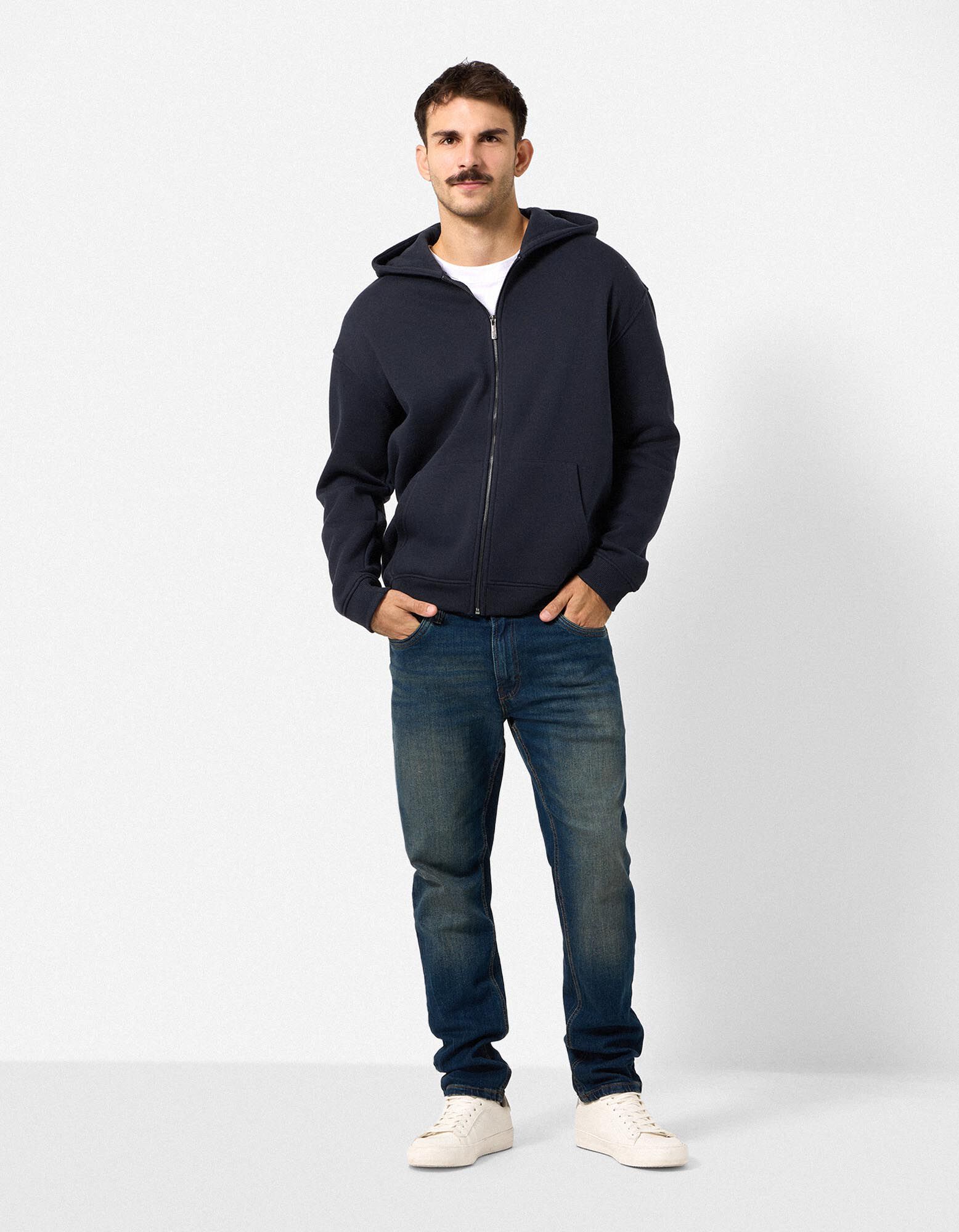 Veste molletonn&eacute;e - Coupe oversize - bleu fonc&eacute;