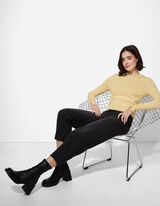 Žebrovaný pletený svetr - Ozdobné knoflíky - sv. zluta