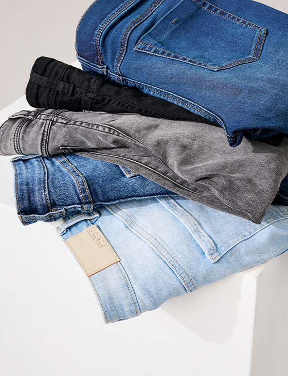 Liveshopping mit dem Thema Denim und Frische Farben 