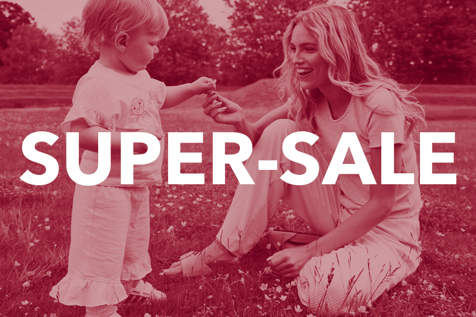 sale family red 